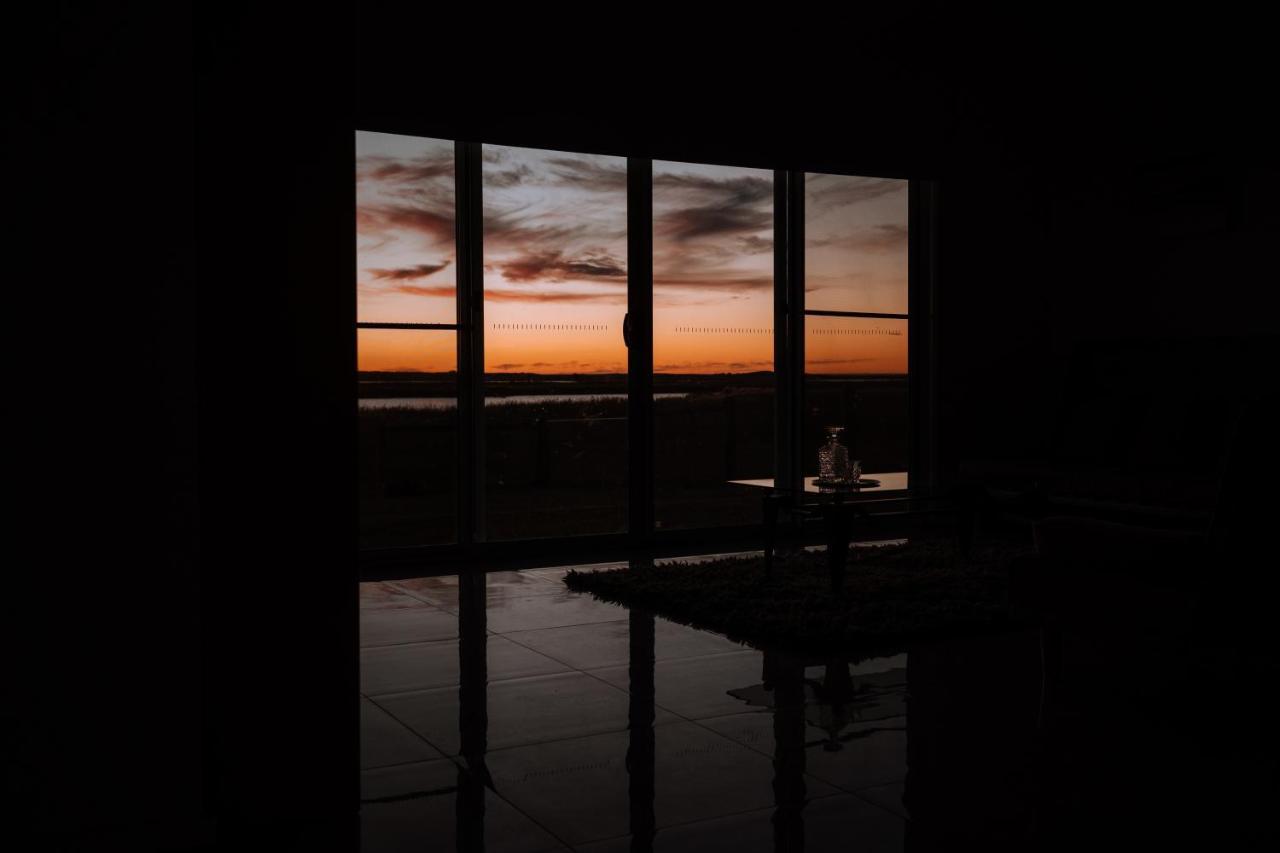 Coorong Island Retreat - Farm Stay At Pet Friendly Property Meningie Dış mekan fotoğraf