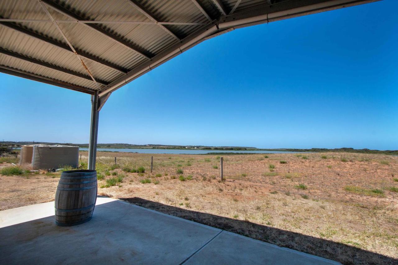 Coorong Island Retreat - Farm Stay At Pet Friendly Property Meningie Dış mekan fotoğraf